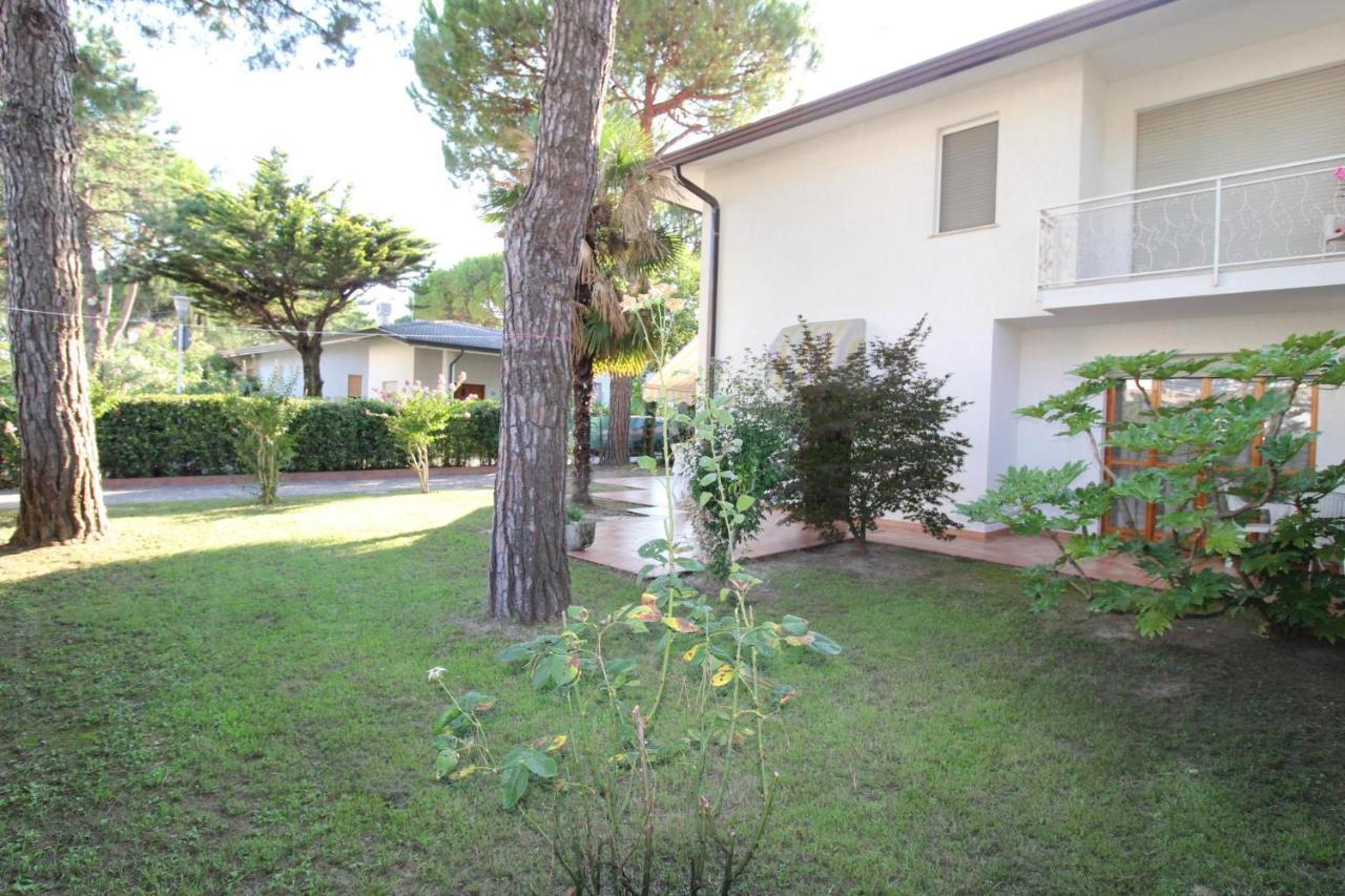 Villa- Barbara Lignano Sabbiadoro Exterior photo